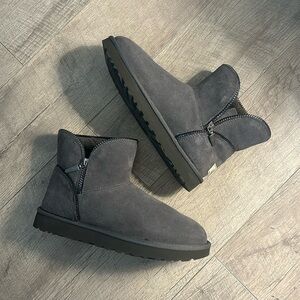 Ugg mini Florence boots